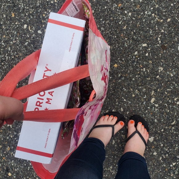 Meet your Posher, Collene - Picture 2 of 4